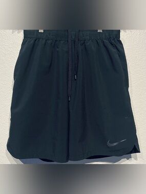 Nike Dri-FIT Black Drawstring Running Shorts - Size M (Men’s)